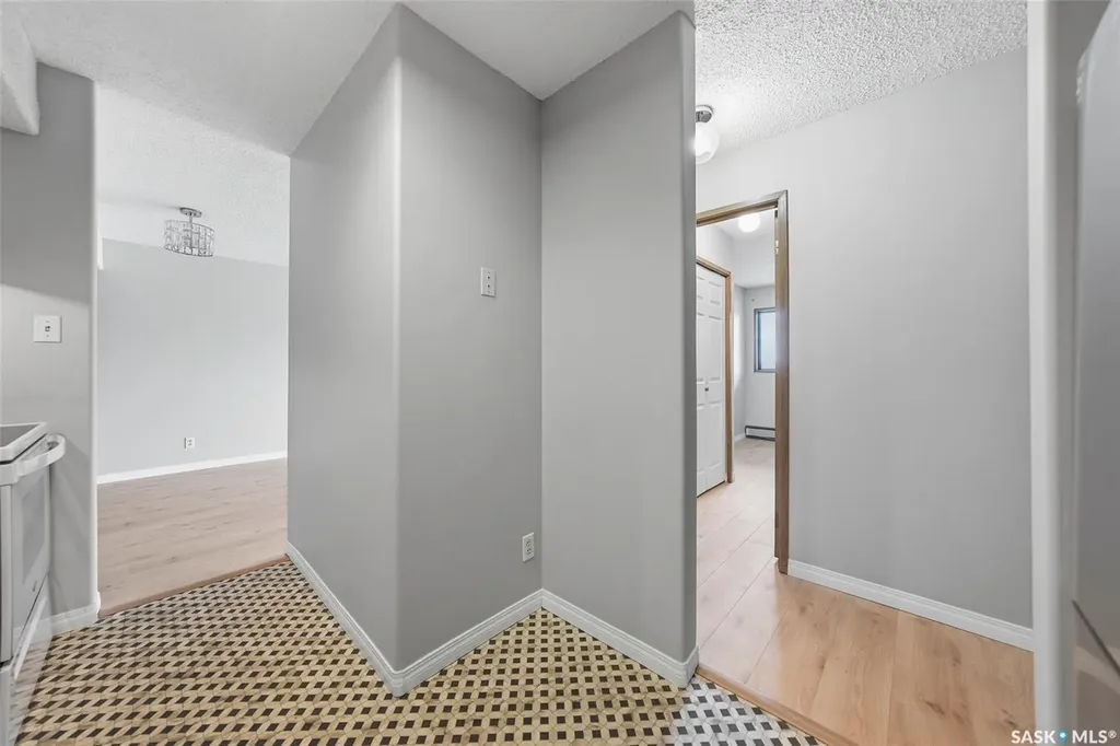 345 Kingsmere Boulevard Saskatoon SK S7J 4J6