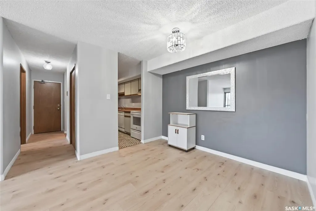 345 Kingsmere Boulevard Saskatoon SK S7J 4J6