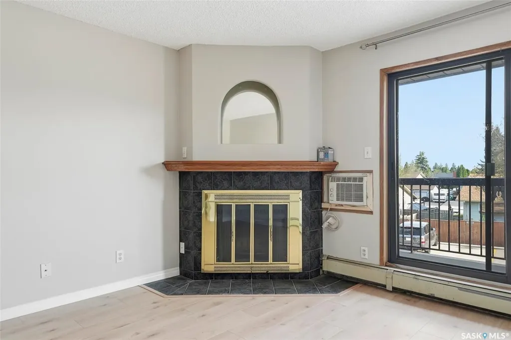 345 Kingsmere Boulevard Saskatoon SK S7J 4J6