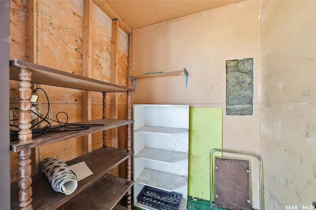 345 Kingsmere Boulevard Saskatoon SK S7J 4J6