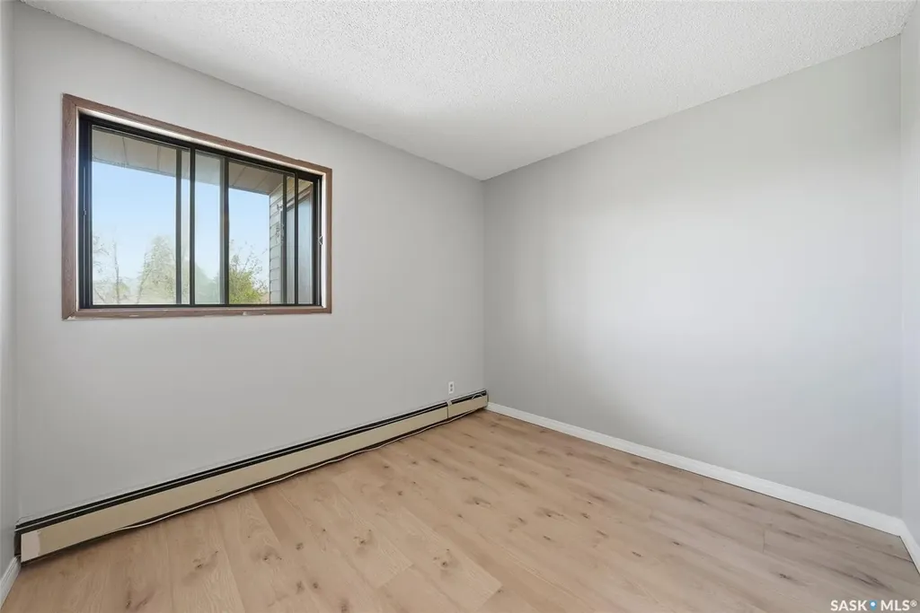 345 Kingsmere Boulevard Saskatoon SK S7J 4J6