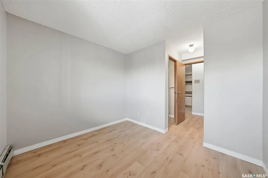 345 Kingsmere Boulevard Saskatoon SK S7J 4J6