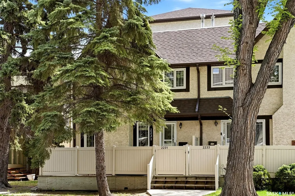 2231 Mcintyre Street Regina SK S4P 2S1