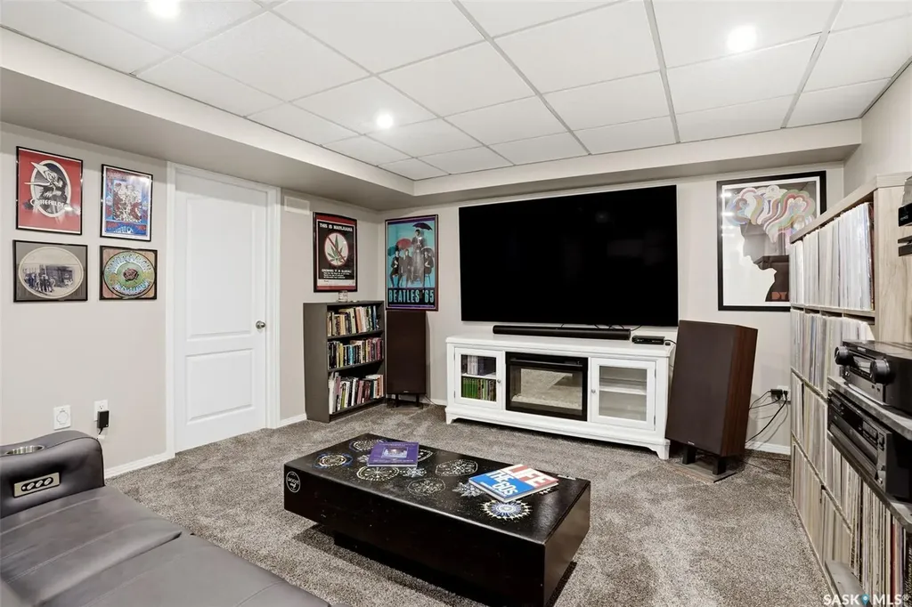 2231 Mcintyre Street Regina SK S4P 2S1