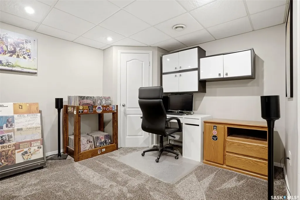 2231 Mcintyre Street Regina SK S4P 2S1