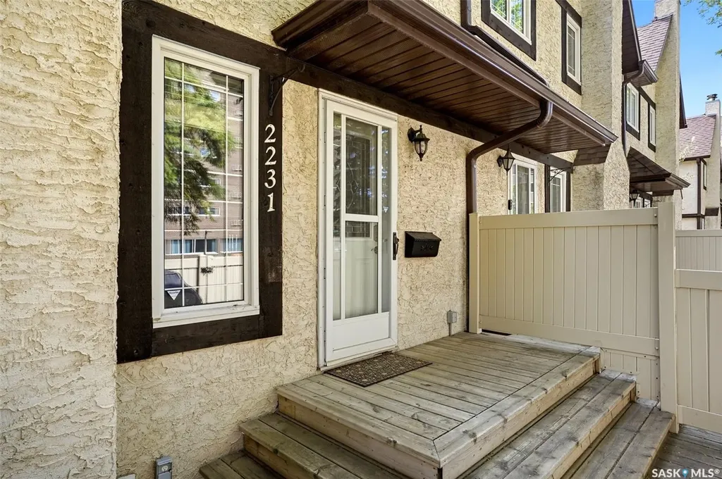 2231 Mcintyre Street Regina SK S4P 2S1