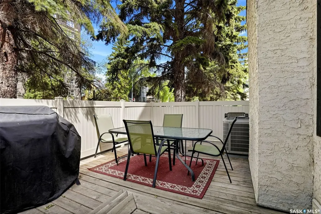 2231 Mcintyre Street Regina SK S4P 2S1