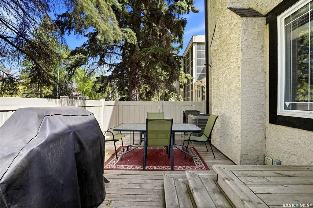 2231 Mcintyre Street Regina SK S4P 2S1