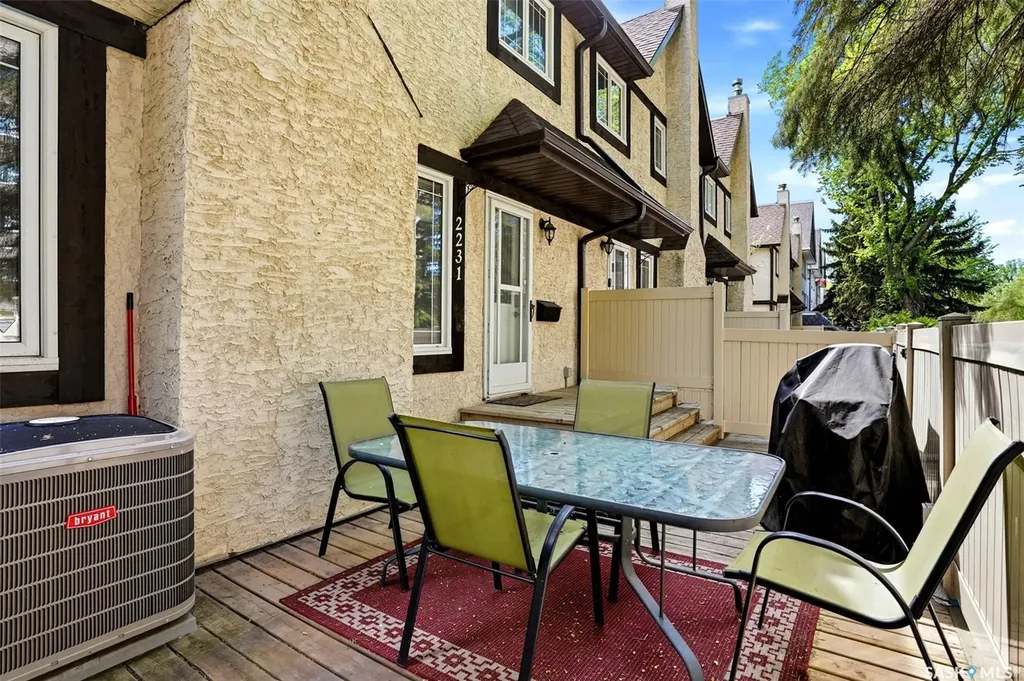 2231 Mcintyre Street Regina SK S4P 2S1
