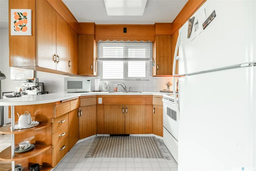 2504 14th Street NE Saskatoon SK S7K 3J8