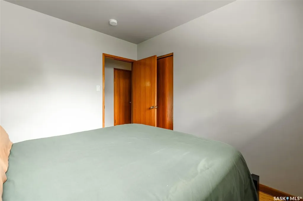 2504 14th Street NE Saskatoon SK S7K 3J8