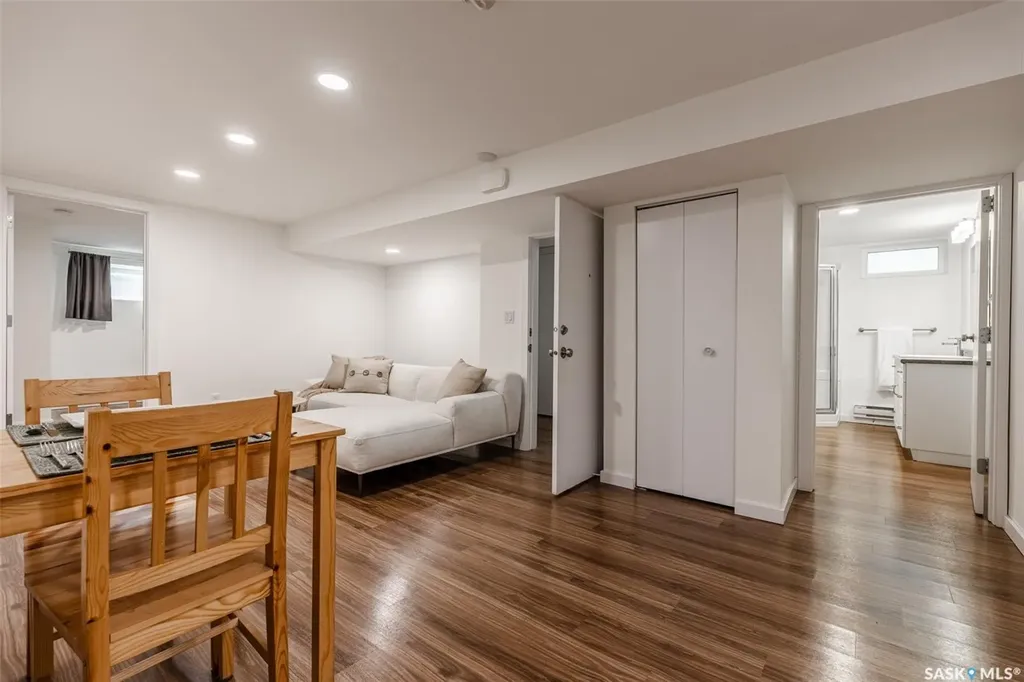 2504 14th Street NE Saskatoon SK S7K 3J8