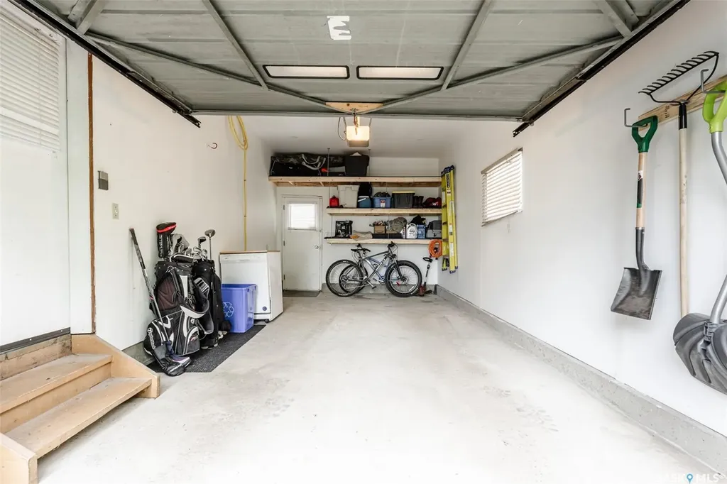 2504 14th Street NE Saskatoon SK S7K 3J8