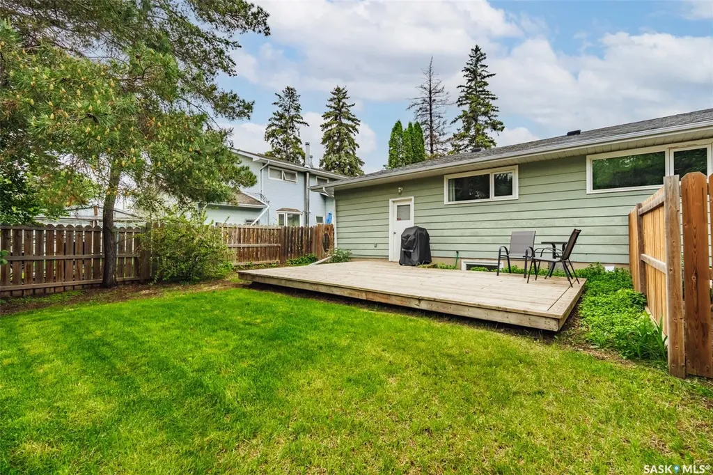 2504 14th Street NE Saskatoon SK S7K 3J8