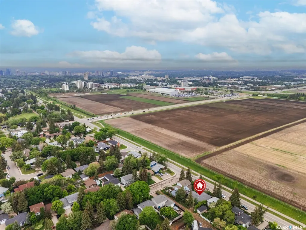 2504 14th Street NE Saskatoon SK S7K 3J8