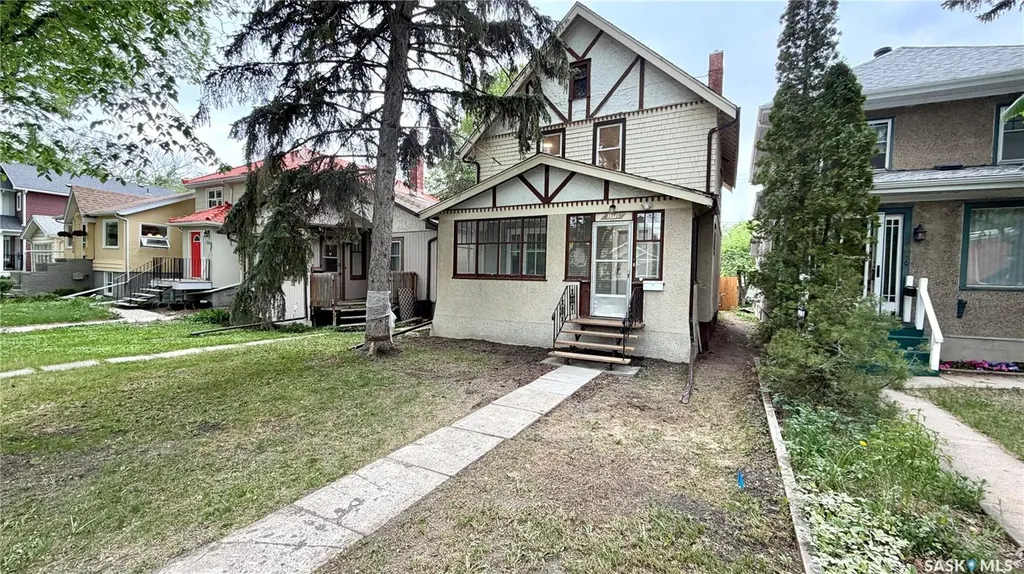 3312 Victoria Avenue Regina SK S4T 1L6