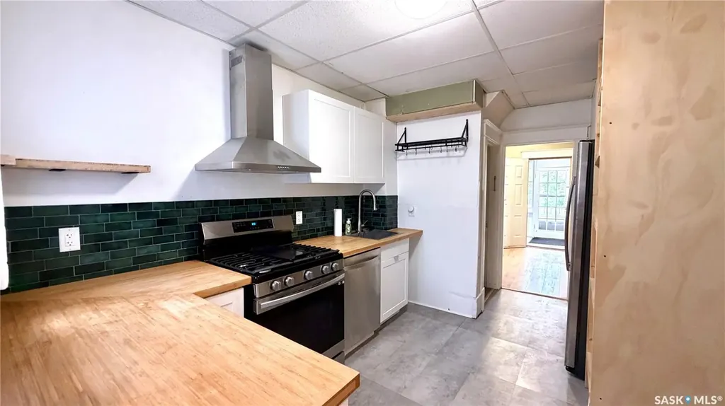 3312 Victoria Avenue Regina SK S4T 1L6