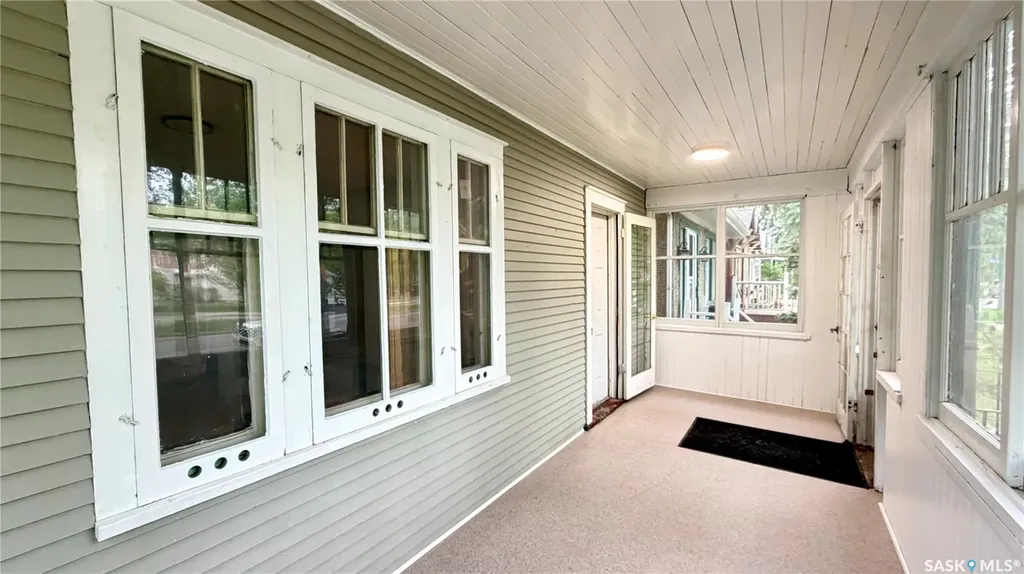3312 Victoria Avenue Regina SK S4T 1L6
