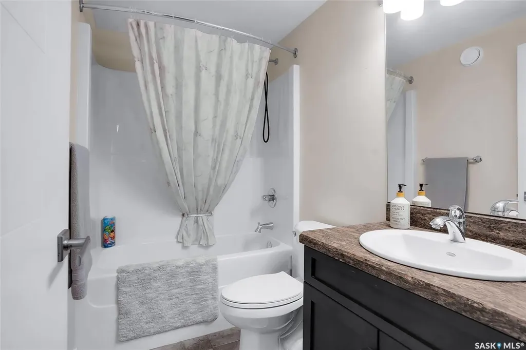 922 Rockhill Lane Martensville SK S0K 0A2