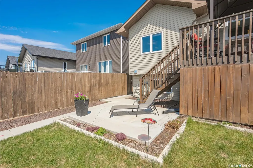 922 Rockhill Lane Martensville SK S0K 0A2