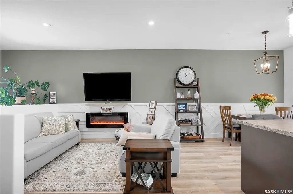 922 Rockhill Lane Martensville SK S0K 0A2