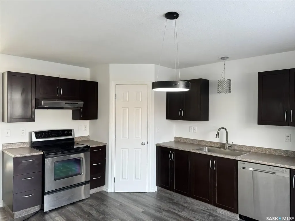 802 K Avenue N Saskatoon SK S7L 2N1
