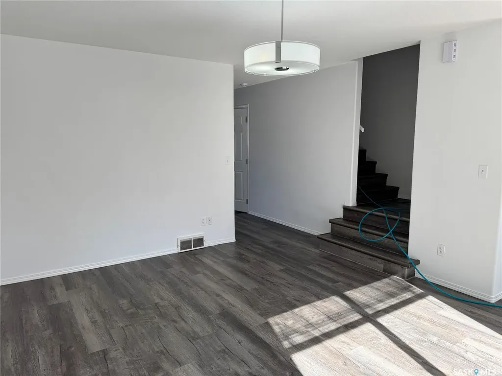 802 K Avenue N Saskatoon SK S7L 2N1