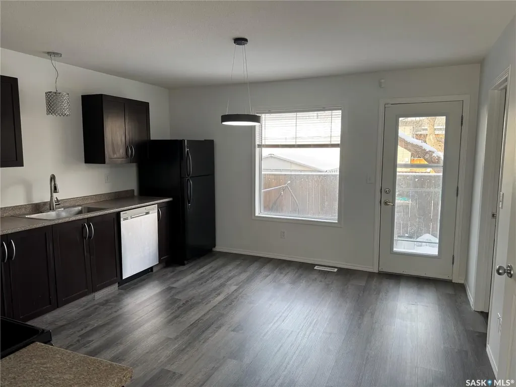 802 K Avenue N Saskatoon SK S7L 2N1
