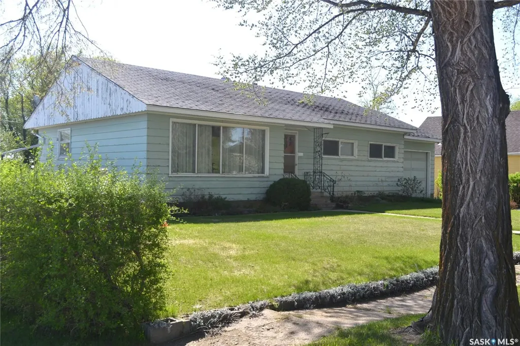 100 Main Street Radisson SK S0K 3L0