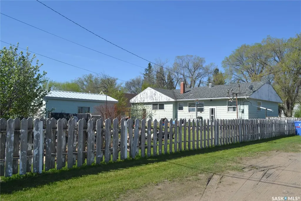 100 Main Street Radisson SK S0K 3L0