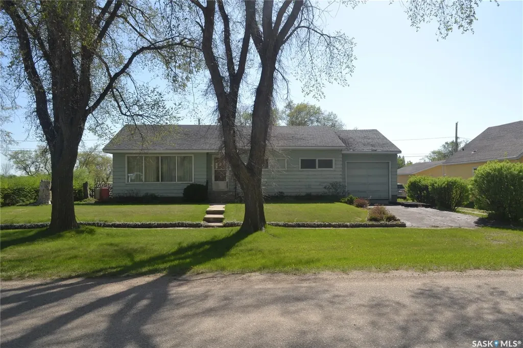 100 Main Street Radisson SK S0K 3L0