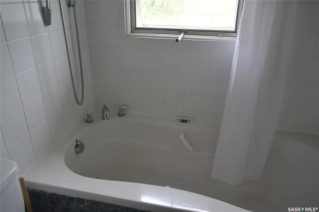 100 Main Street Radisson SK S0K 3L0