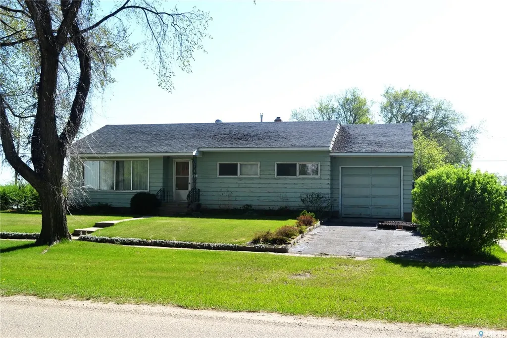 100 Main Street Radisson SK S0K 3L0
