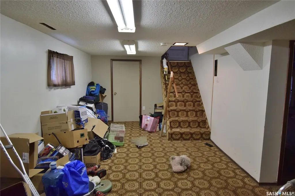 579 25th Street E Prince Albert SK S6V 1T4