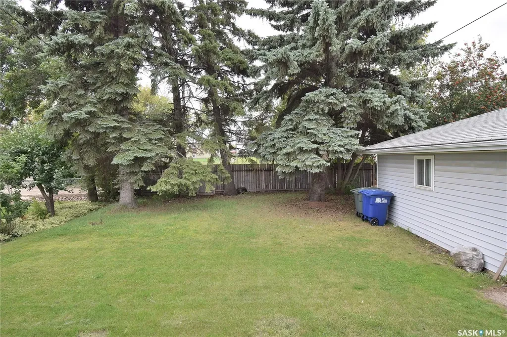 579 25th Street E Prince Albert SK S6V 1T4