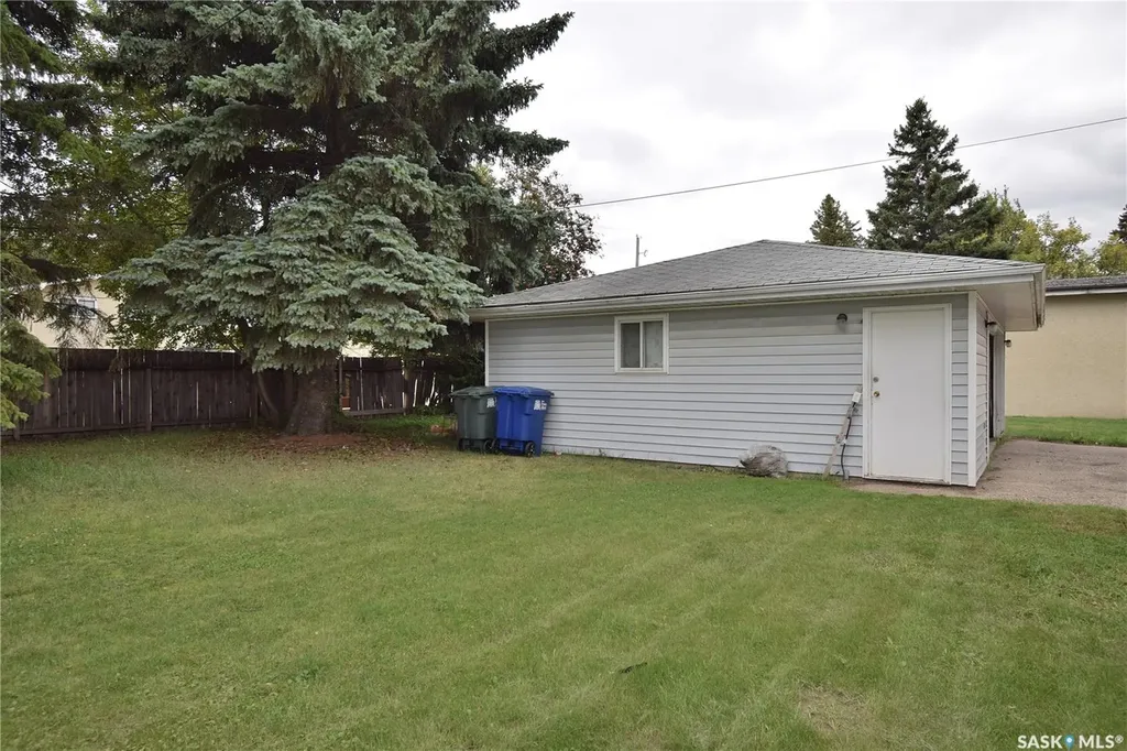 579 25th Street E Prince Albert SK S6V 1T4
