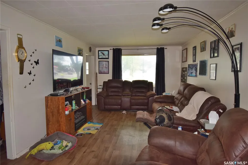 579 25th Street E Prince Albert SK S6V 1T4