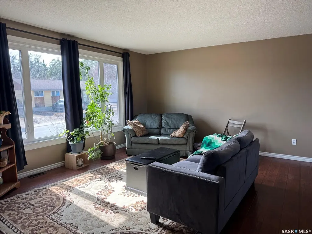 503 Cook Crescent La Ronge SK S0J 1L0