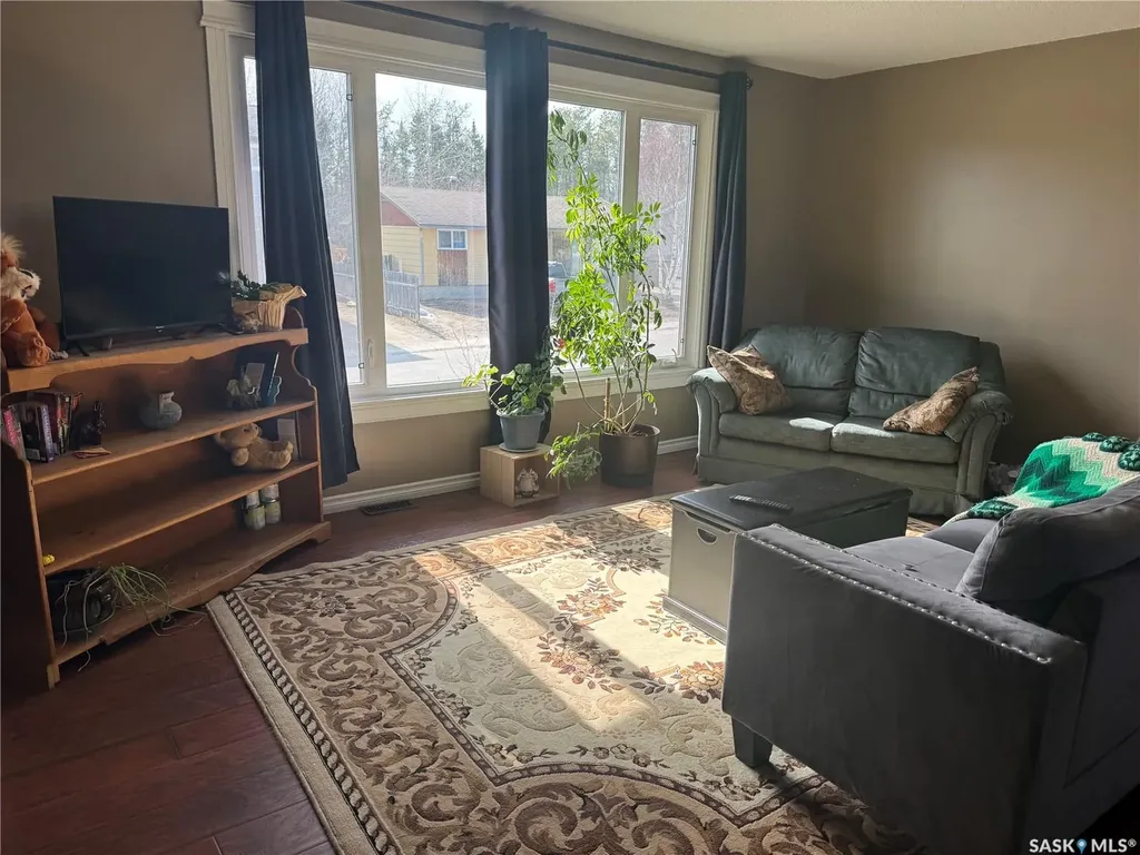503 Cook Crescent La Ronge SK S0J 1L0