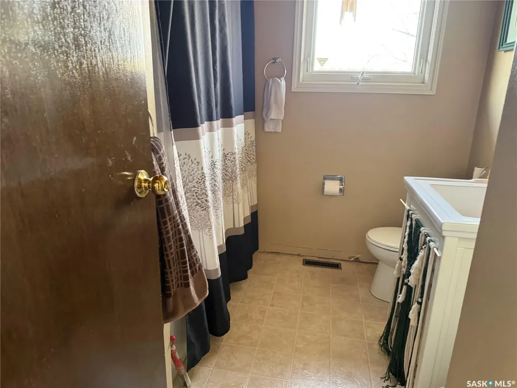 503 Cook Crescent La Ronge SK S0J 1L0