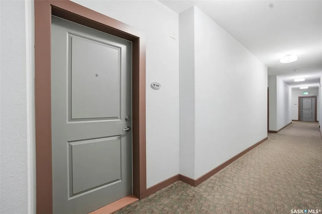 1025 Moss Avenue Saskatoon SK S7H 4C7