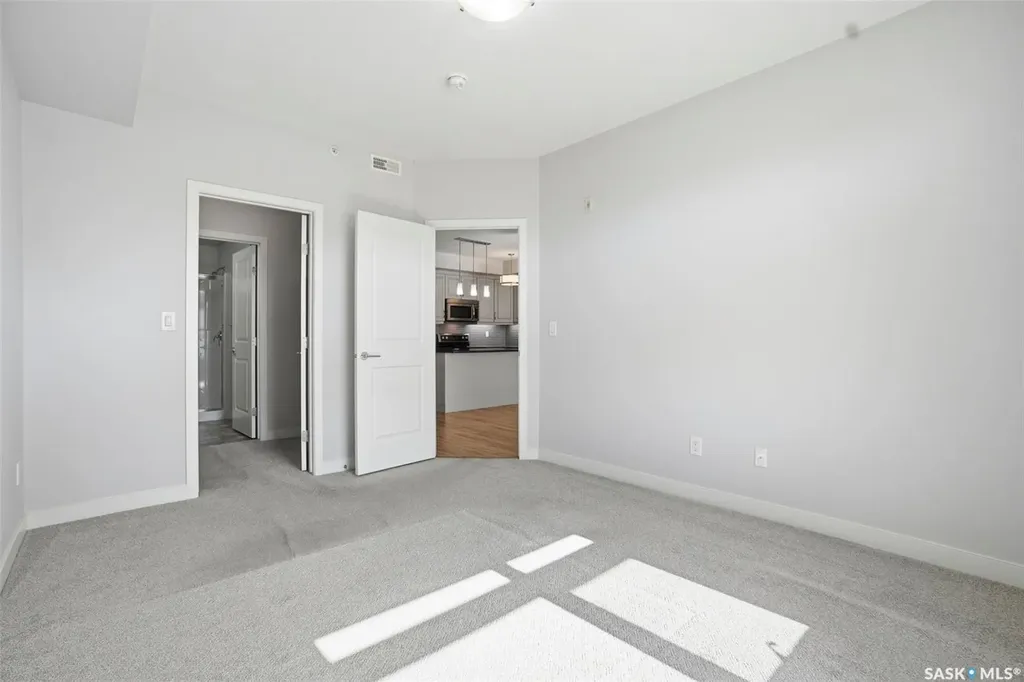 1025 Moss Avenue Saskatoon SK S7H 4C7