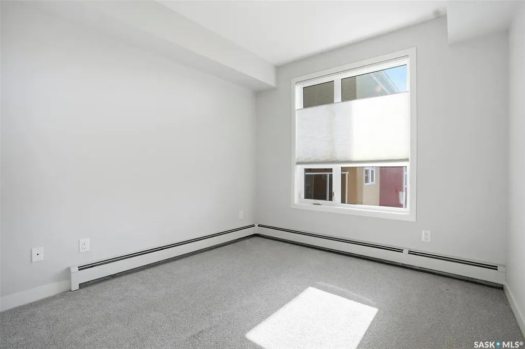 1025 Moss Avenue Saskatoon SK S7H 4C7