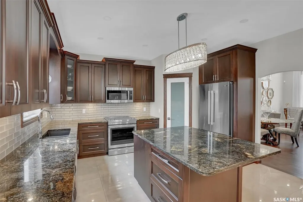 8747 Wascana Gardens Place Regina SK S4V 1E8