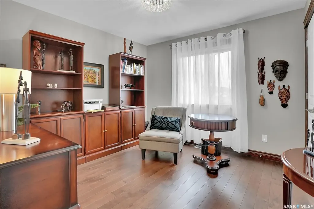 8747 Wascana Gardens Place Regina SK S4V 1E8