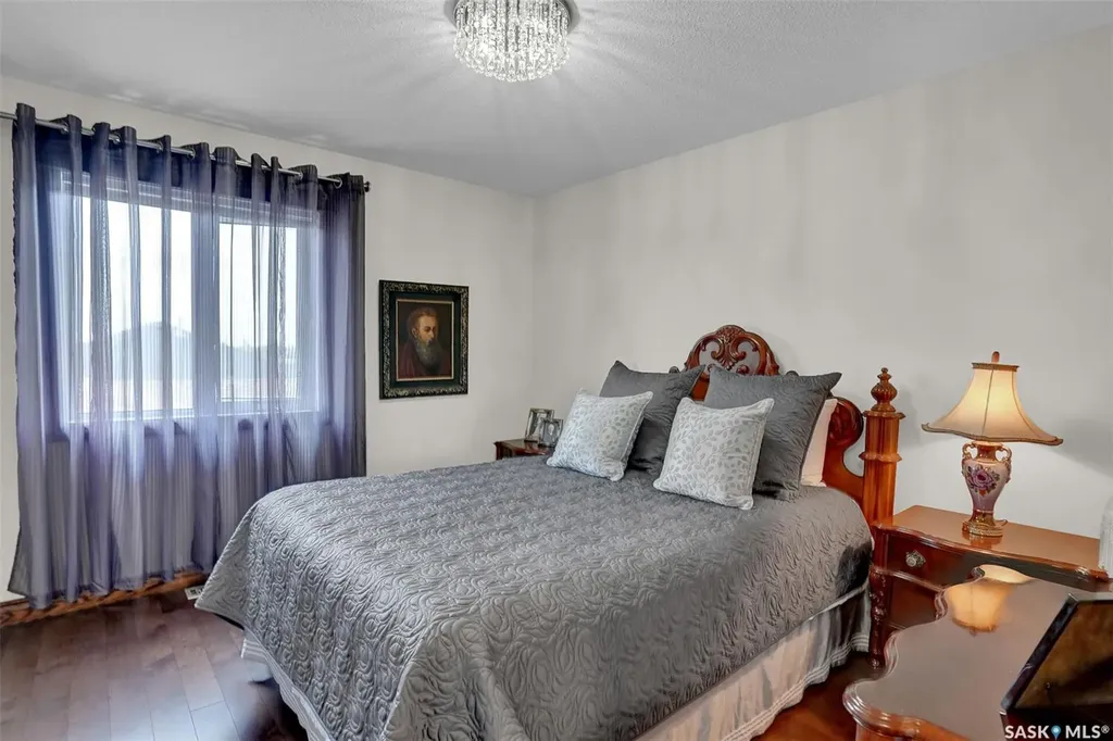 8747 Wascana Gardens Place Regina SK S4V 1E8