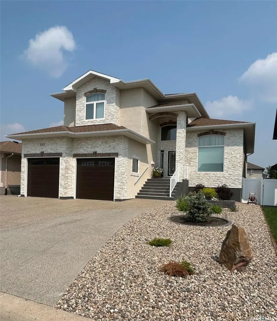 8747 Wascana Gardens Place Regina SK S4V 1E8
