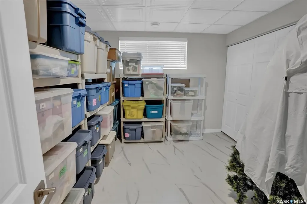 8747 Wascana Gardens Place Regina SK S4V 1E8