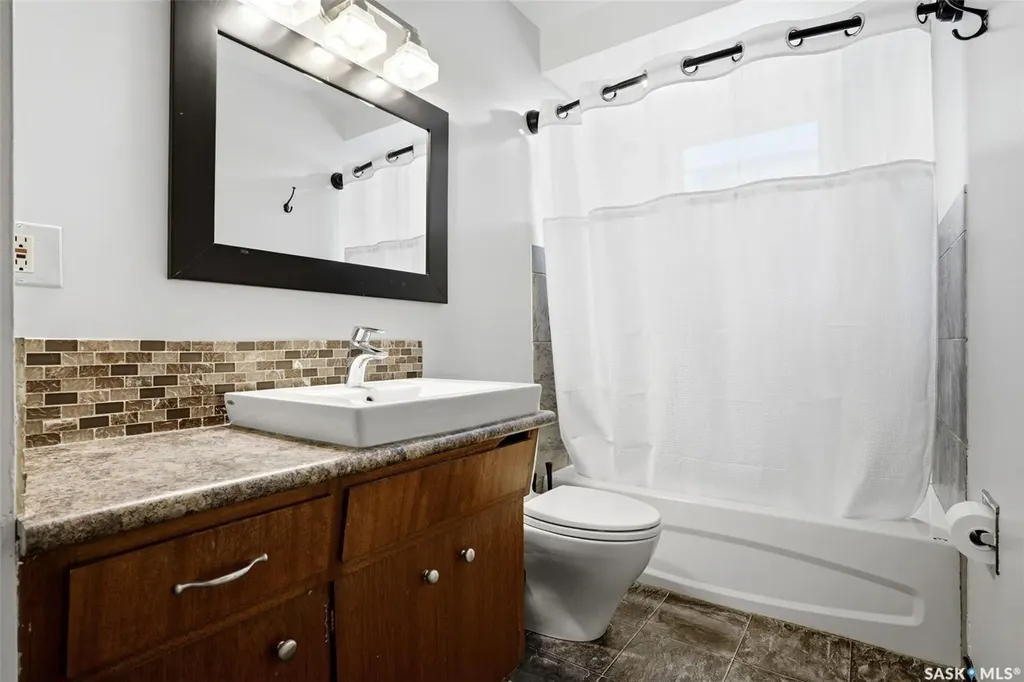 810 Princess Street Regina SK S4T 3X9