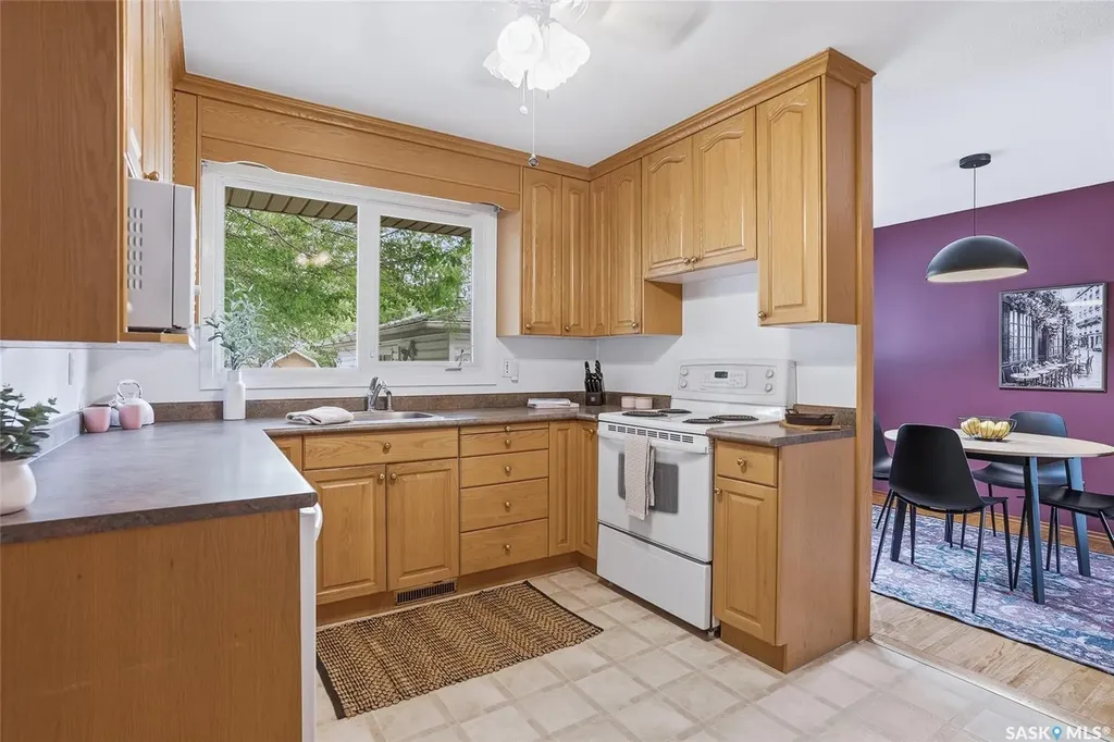 2605 37th Street W Saskatoon SK S7L 4E9